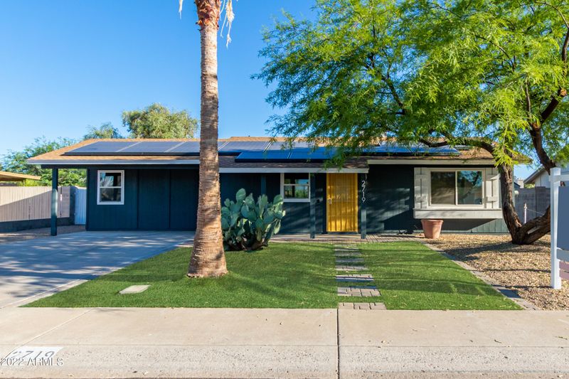 2719 E Bluefield Ave, Phoenix, AZ 85032