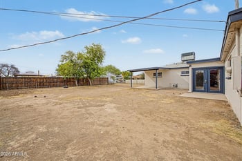 2719 Echo Ln, Phoenix, AZ 85051