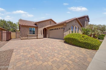 272 Glacier Dr, Chandler, AZ 85249