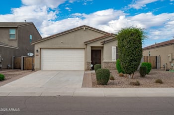 272 Satinka Dr, San Tan Valley, AZ 85140