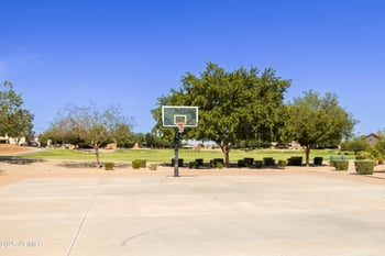 2720 Omega Dr, San Tan Valley, AZ 85143