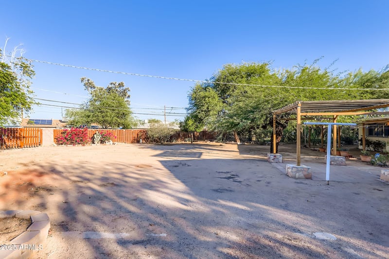 2720 Solano Dr, Phoenix, AZ 85017