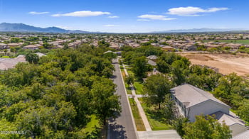 2720 W Harvest Groves Ln, Phoenix, AZ 85041