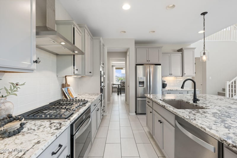27201 71st Ln, Peoria, AZ 85383