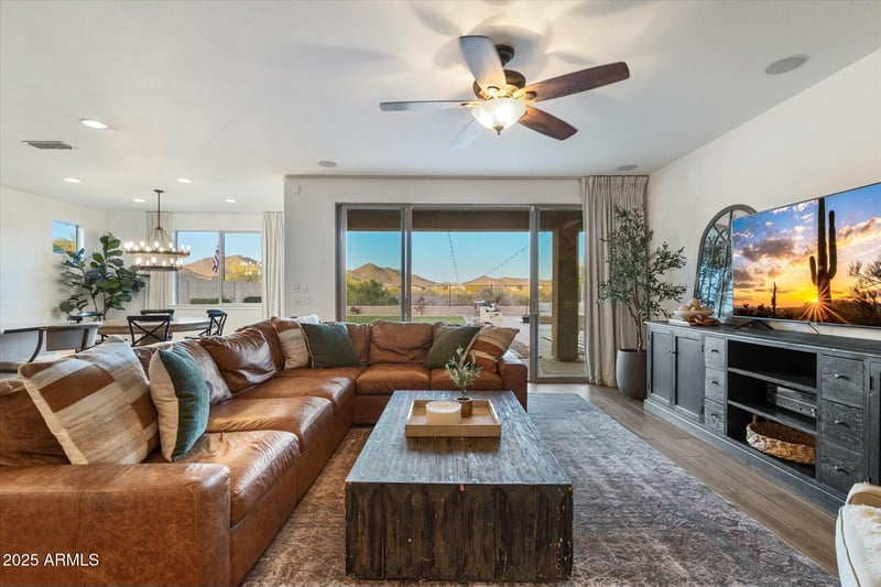 27203 78th Ln, Peoria, AZ 85383