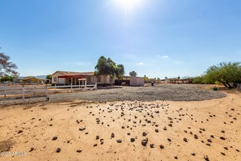 27208 204th Pl, Wittmann, AZ 85361