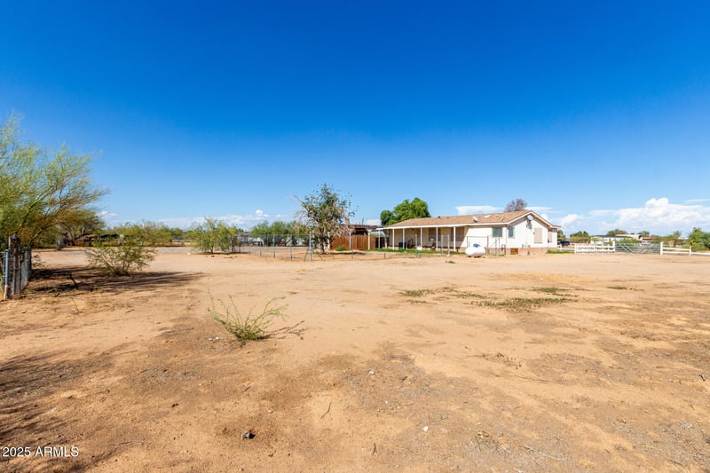 27208 204th Pl, Wittmann, AZ 85361