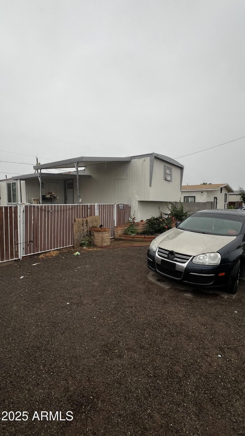 2721 Beverly Ln, Phoenix, AZ 85032