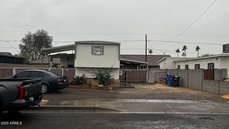 2721 Beverly Ln, Phoenix, AZ 85032