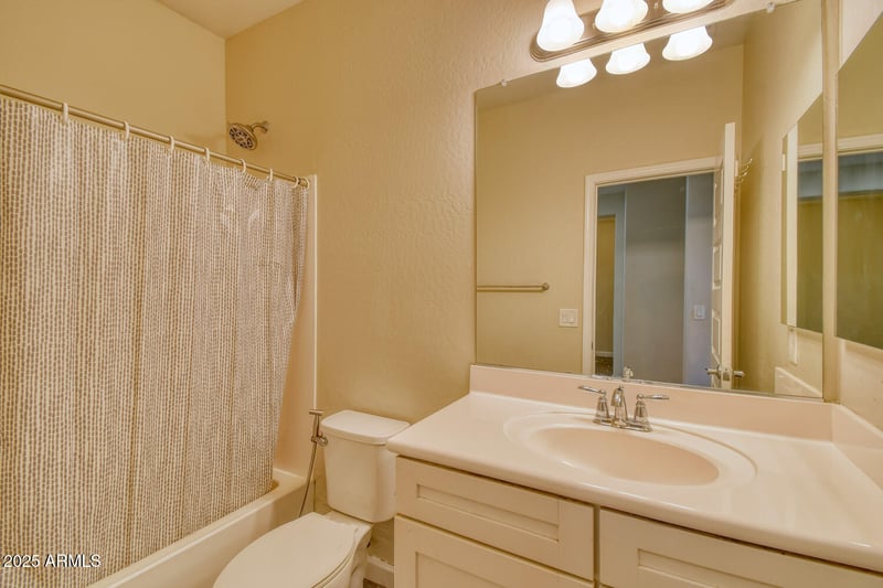 2721 Dunbar Dr, Phoenix, AZ 85042