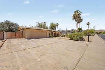 2721 Cannon Dr, Phoenix, AZ 85028