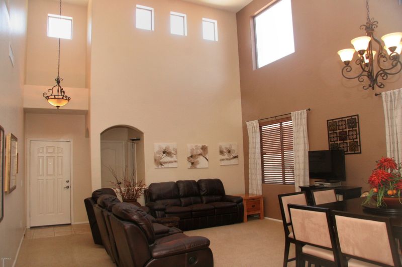 2721 E Quiet Hollow Ln, Phoenix, AZ 85024