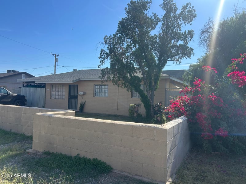 2721 Rose Ln, Phoenix, AZ 85017