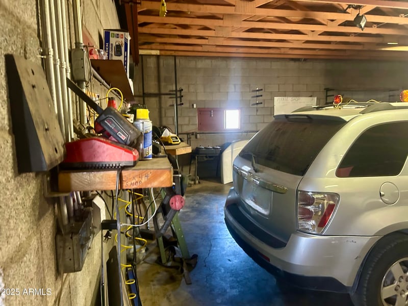 2721 Rose Ln, Phoenix, AZ 85017