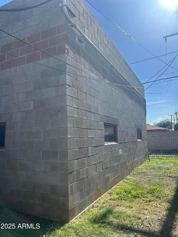 2721 Rose Ln, Phoenix, AZ 85017