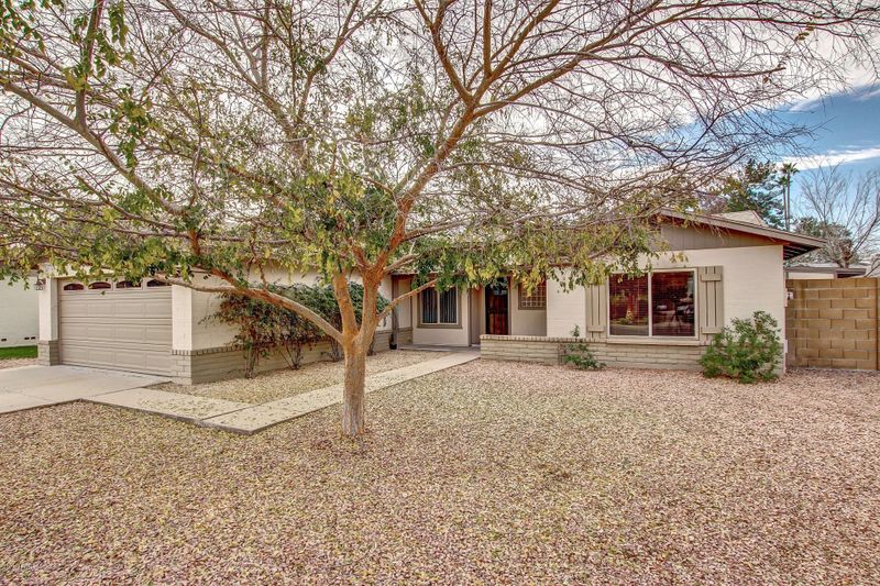 2721 W Mendoza Ave, Mesa, AZ 85202