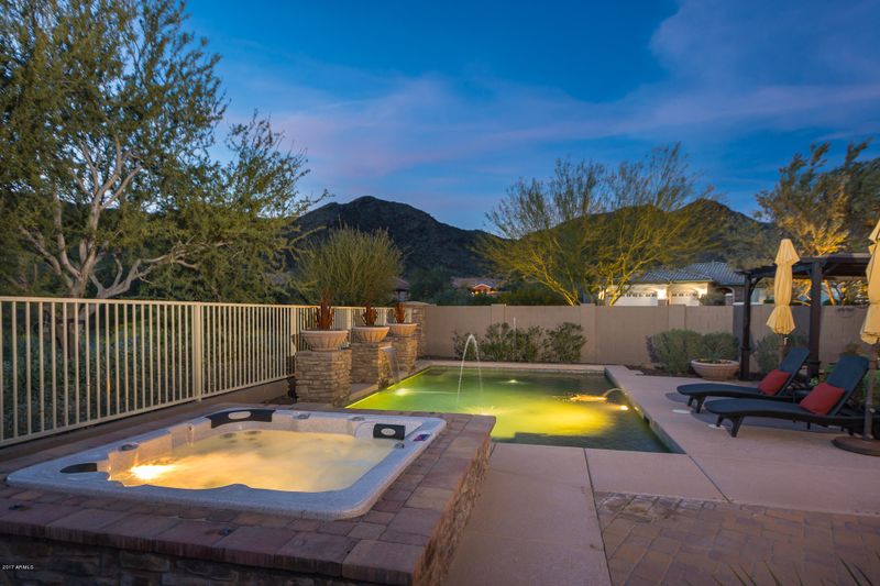 2721 W Nighthawk Way, Phoenix, AZ 85045