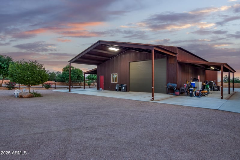 27213 Brenner Pass Rd, San Tan Valley, AZ 85144