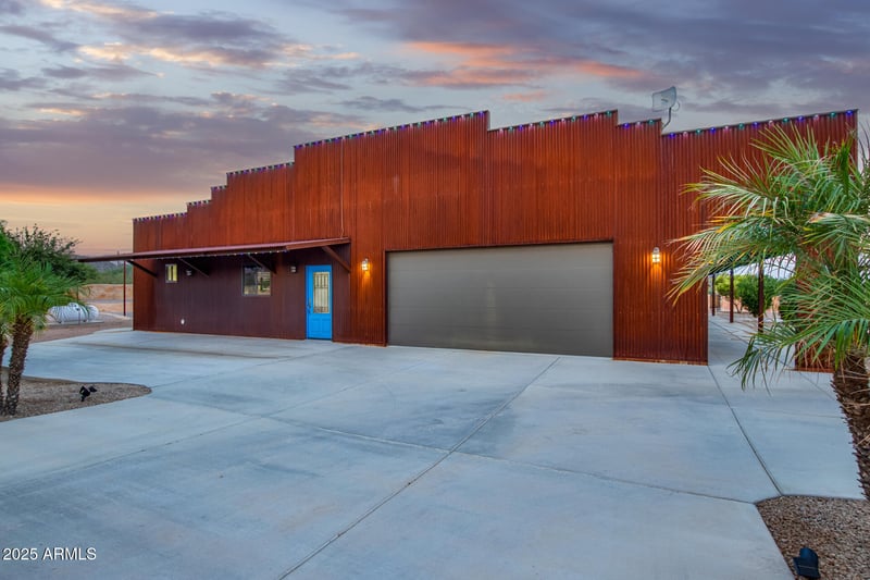 27213 Brenner Pass Rd, San Tan Valley, AZ 85144
