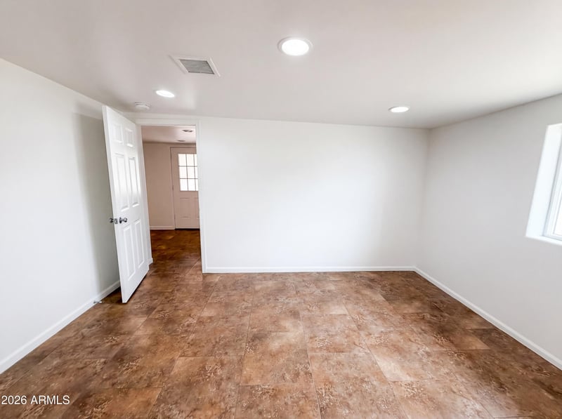 2722 Nisbet Rd, Phoenix, AZ 85032