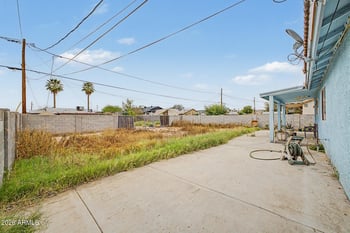 2722 Marguerite Ave, Phoenix, AZ 85040