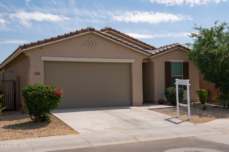 2723 Apollo Rd, Phoenix, AZ 85041