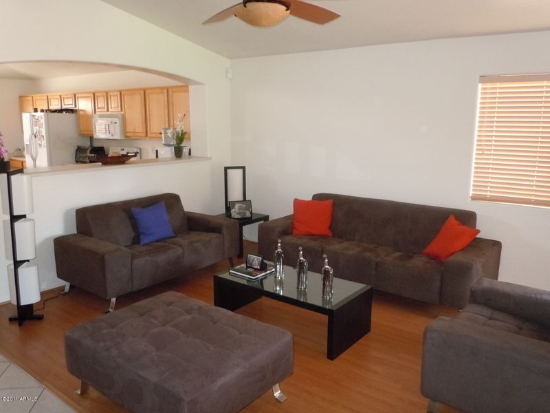 2723 E Fawn Dr, Phoenix, AZ 85042