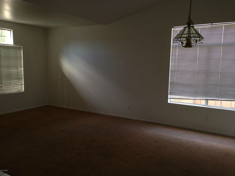2723 N 87th Ave, Phoenix, AZ 85037