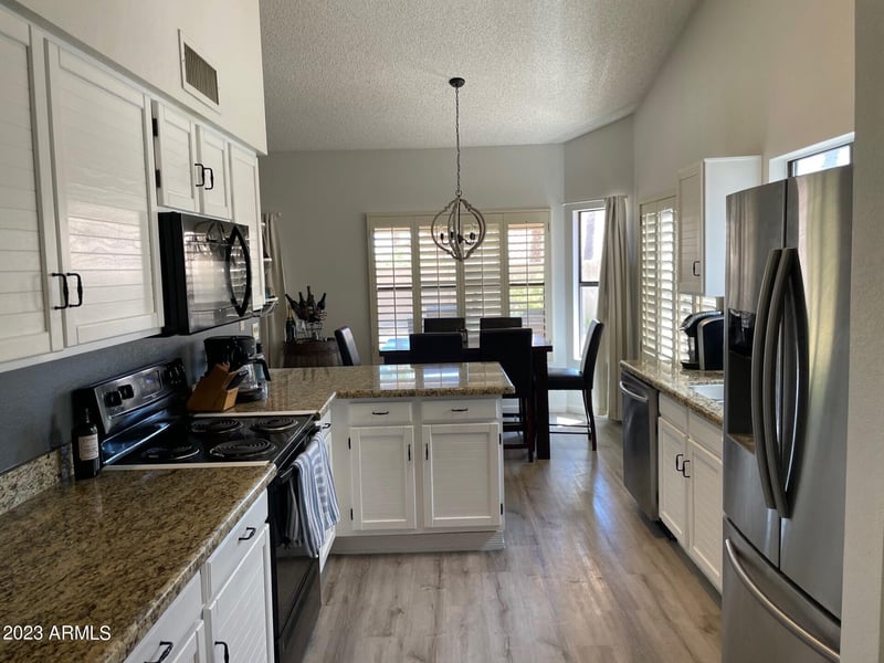 2723 Rockledge Rd, Phoenix, AZ 85048