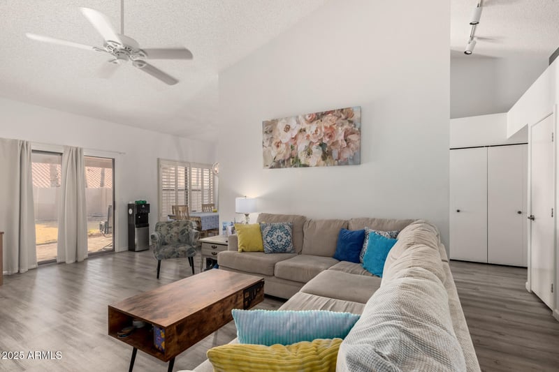 2723 Rockledge Rd, Phoenix, AZ 85048