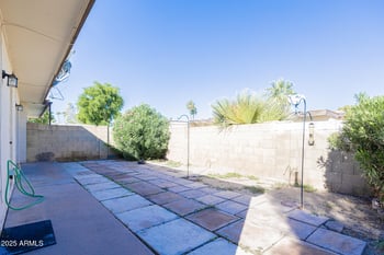 2724 Azalea Dr, Tempe, AZ 85282