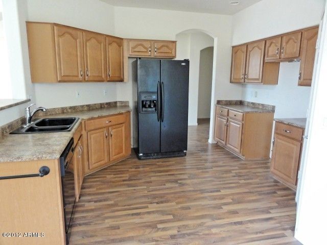 2724 N 153rd Dr, Goodyear, AZ 85395