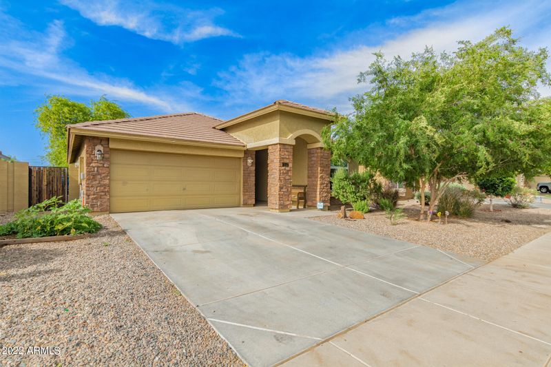 2724 W Grenadine Rd, Phoenix, AZ 85041