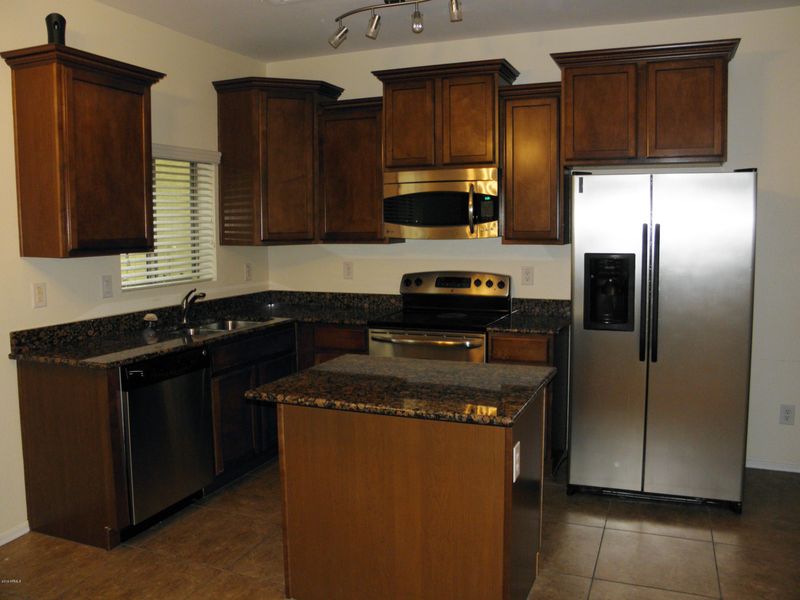 2725 E Mine Creek Rd #1015, Phoenix, AZ 85024