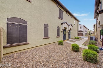 2725 E Mine Creek Rd #1028, Phoenix, AZ 85024
