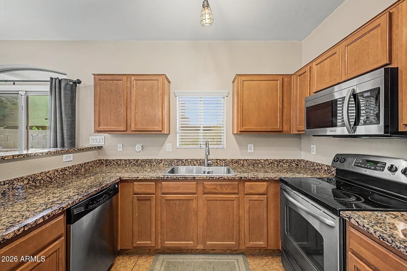 2725 E Mine Creek Rd #1028, Phoenix, AZ 85024