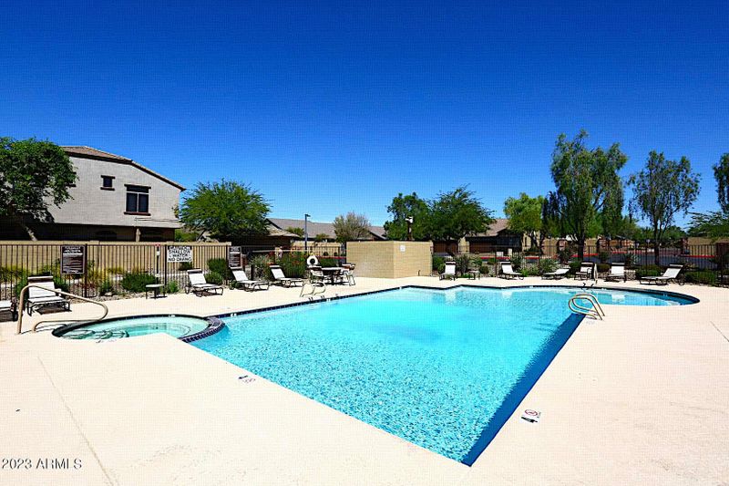 2725 E Mine Creek Rd #1039, Phoenix, AZ 85024
