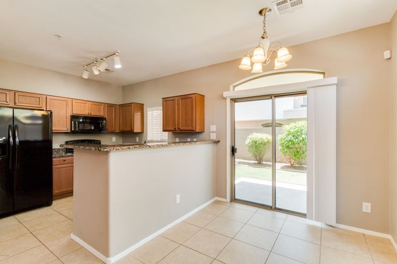 2725 E Mine Creek Rd #1054, Phoenix, AZ 85024