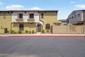 2725 E Mine Creek Rd #1072, Phoenix, AZ 85024