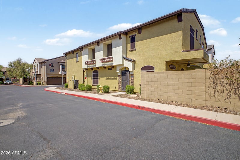 2725 E Mine Creek Rd #1072, Phoenix, AZ 85024