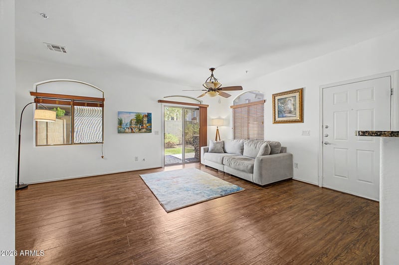 2725 E Mine Creek Rd #1072, Phoenix, AZ 85024