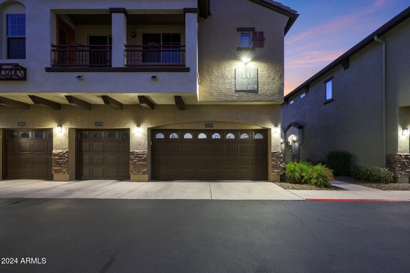 2725 E Mine Creek Rd #1079, Phoenix, AZ 85024