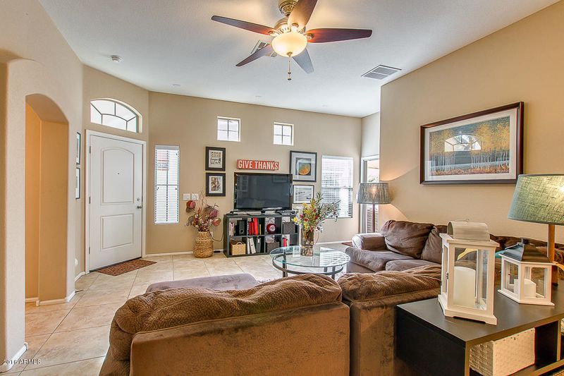 2725 E Mine Creek Rd #1095, Phoenix, AZ 85024