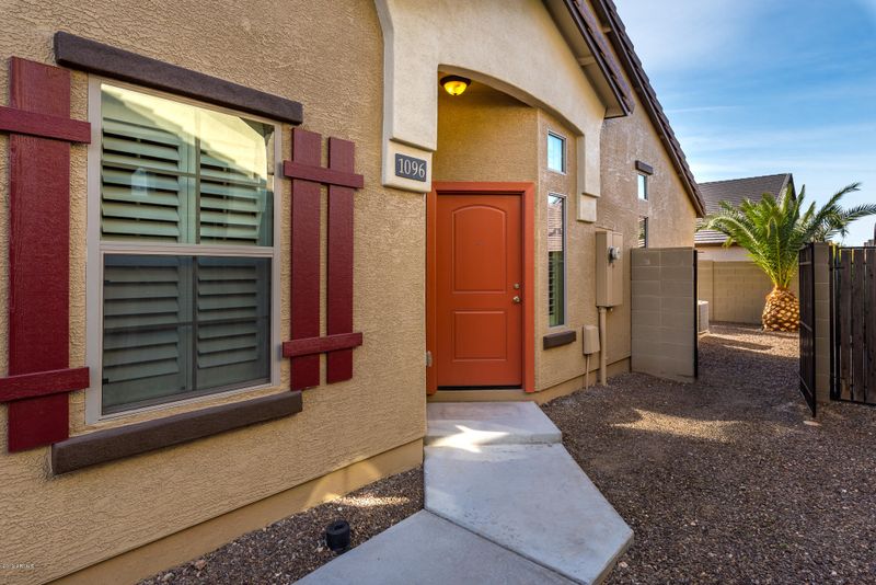 2725 E Mine Creek Rd #1096, Phoenix, AZ 85024