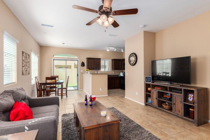2725 E Mine Creek Rd #1131, Phoenix, AZ 85024