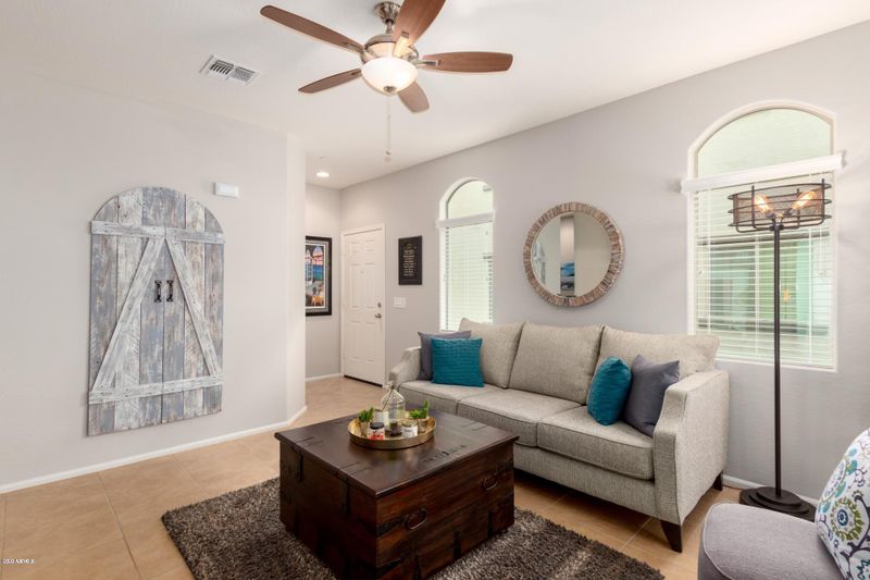 2725 E Mine Creek Rd #1186, Phoenix, AZ 85024