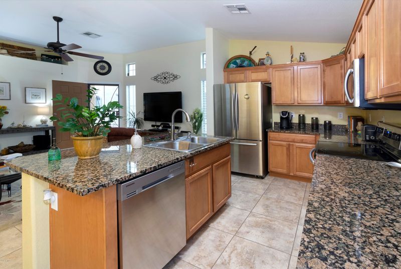 2725 E Mine Creek Rd #1197, Phoenix, AZ 85024