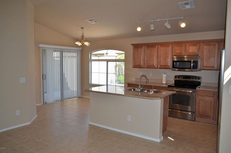 2725 E Mine Creek Rd #1208, Phoenix, AZ 85024