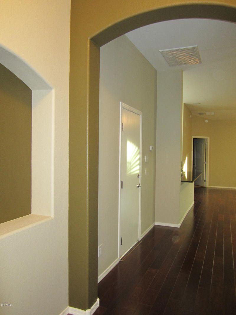 2725 E Mine Creek Rd #1220, Phoenix, AZ 85024
