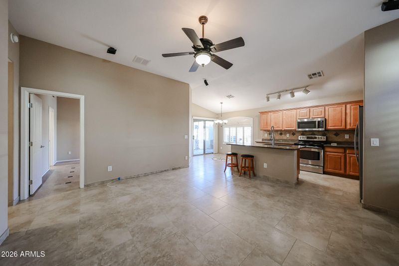 2725 E Mine Creek Rd #1238, Phoenix, AZ 85024